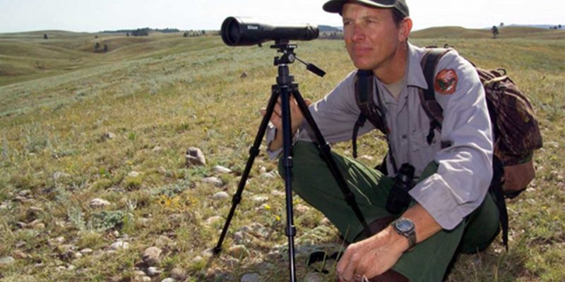 Best Hunting Tripods For Spotting Scope